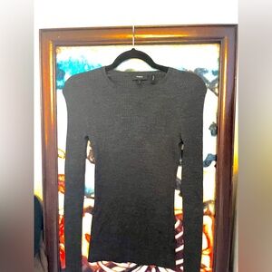 Women’s Theory Charcoal Long Sleeve Sweater